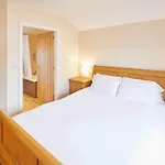 Holiday home Host & - Holmedene