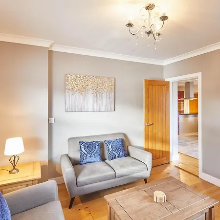 Prázdninový dům Host & - Holmedene